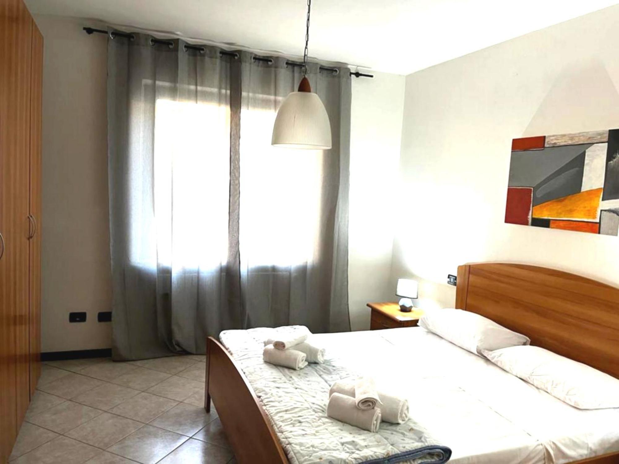 Desenzanoloft Yellow Apartment Desenzano del Garda Dış mekan fotoğraf