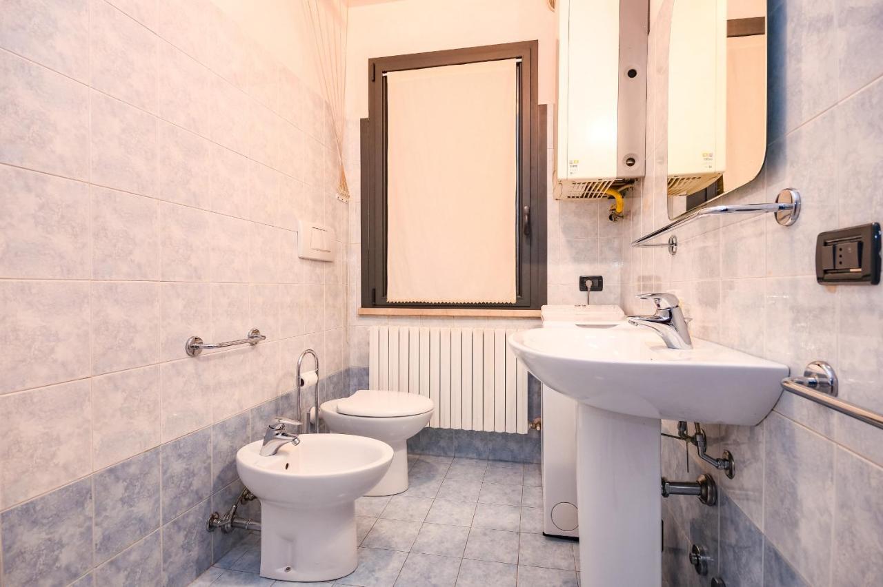 Desenzanoloft Yellow Apartment Desenzano del Garda Dış mekan fotoğraf