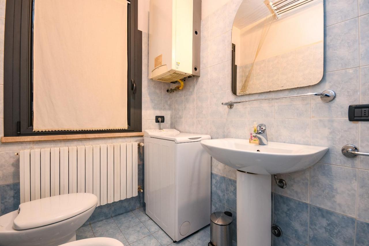 Desenzanoloft Yellow Apartment Desenzano del Garda Dış mekan fotoğraf