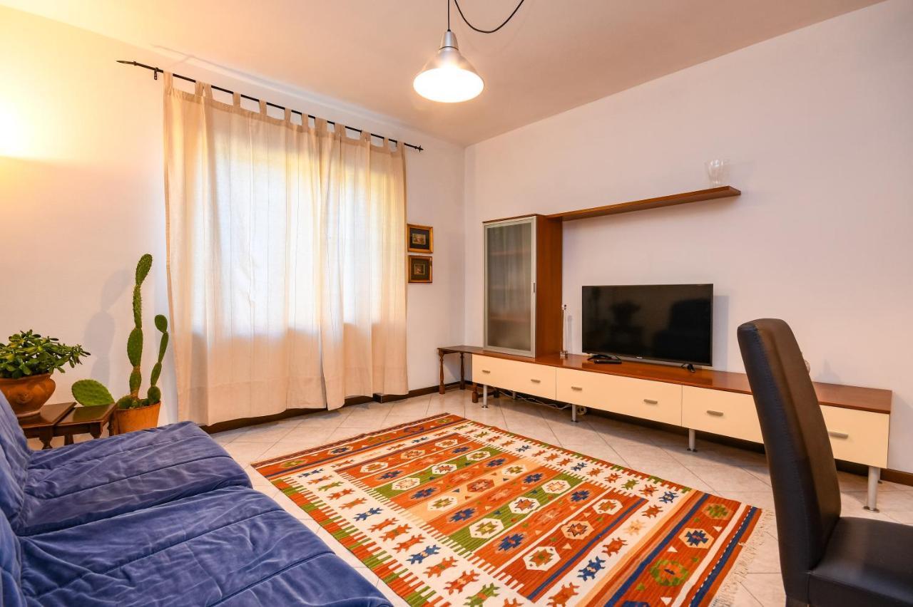 Desenzanoloft Yellow Apartment Desenzano del Garda Dış mekan fotoğraf