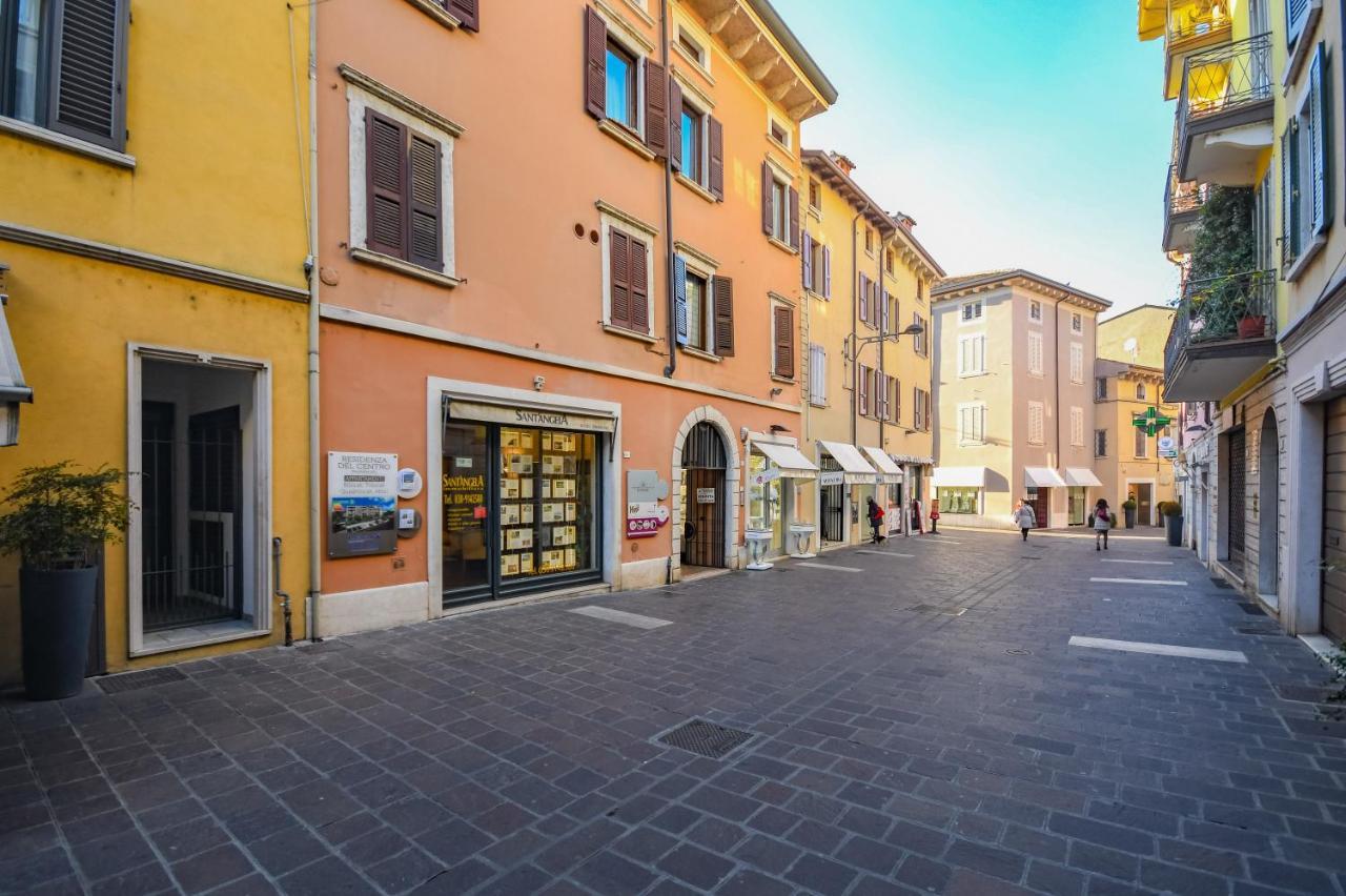 Desenzanoloft Yellow Apartment Desenzano del Garda Dış mekan fotoğraf